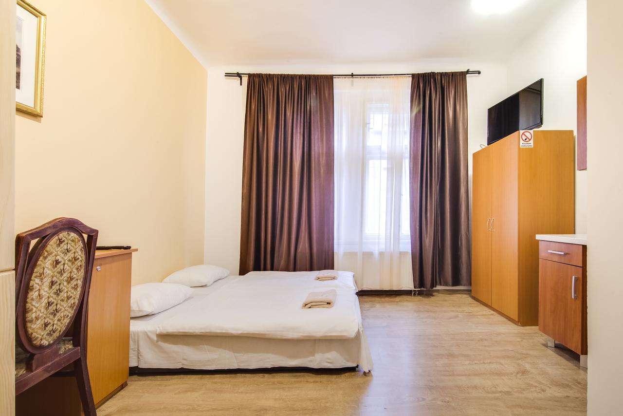 Aparthotel Zarra Prag Exteriör bild