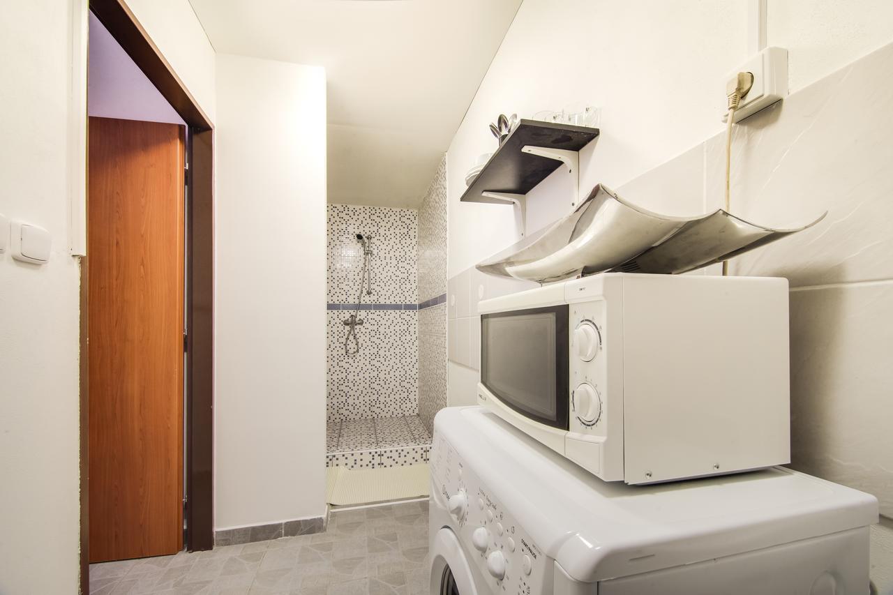 Aparthotel Zarra Prag Rum bild