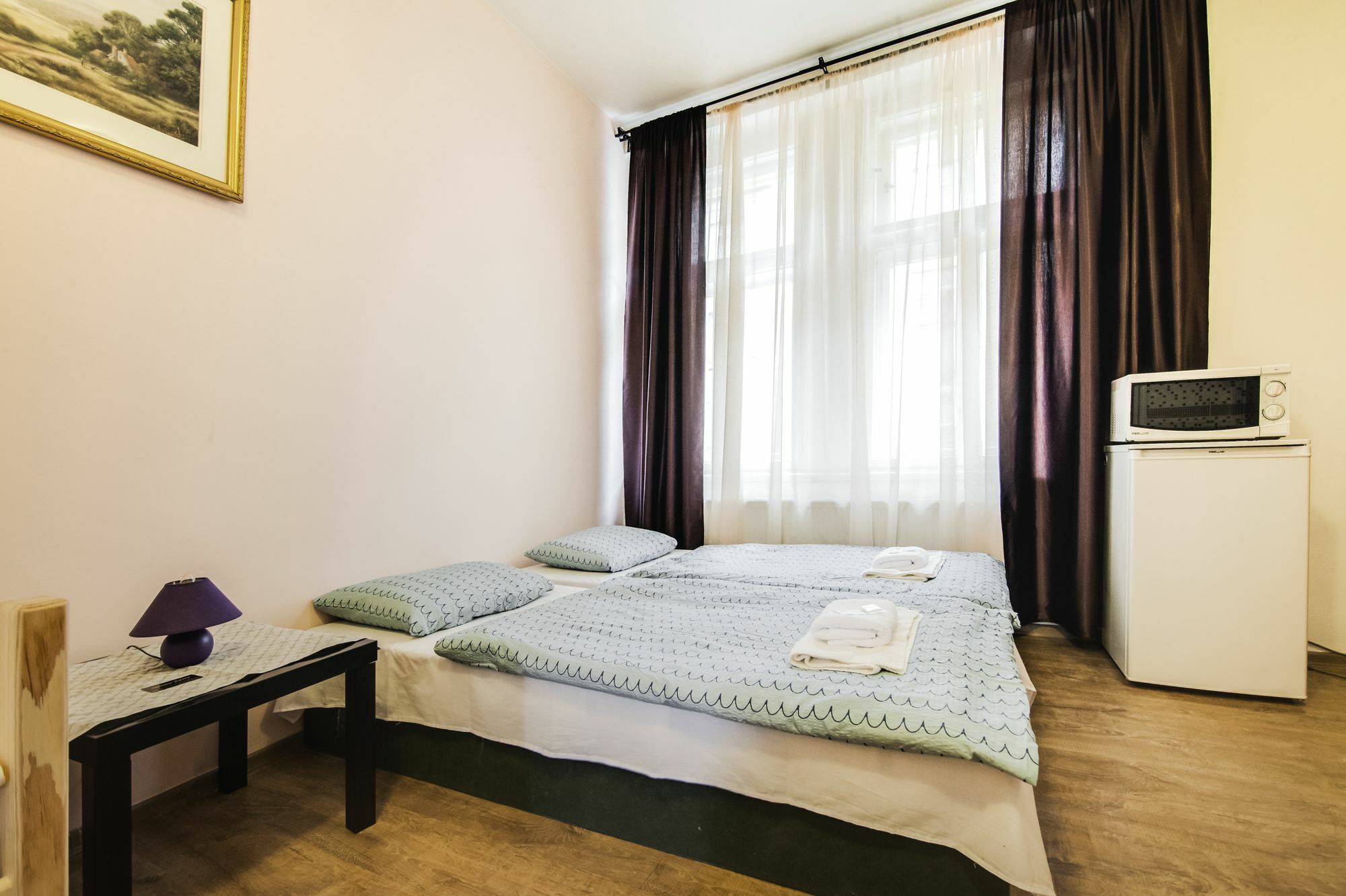 Aparthotel Zarra Prag Exteriör bild