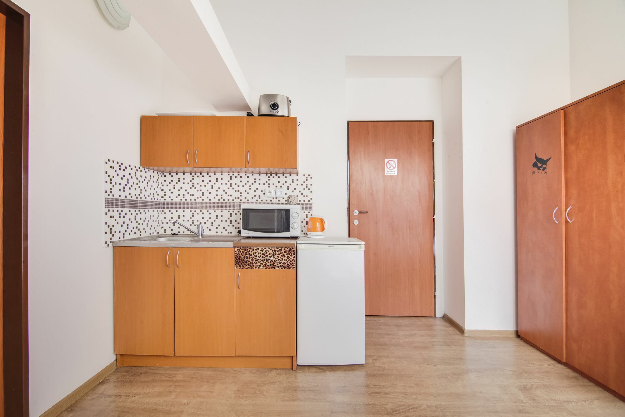 Aparthotel Zarra Prag Exteriör bild