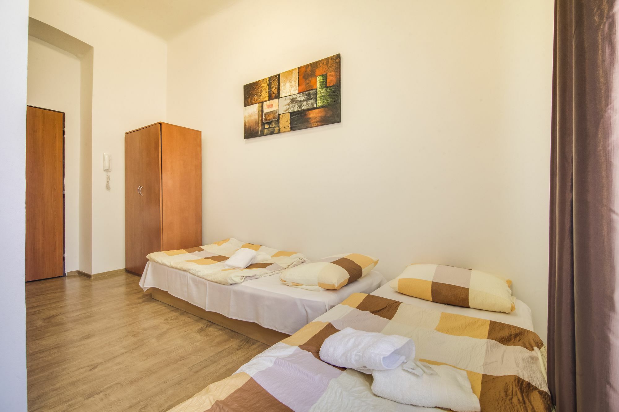 Aparthotel Zarra Prag Exteriör bild